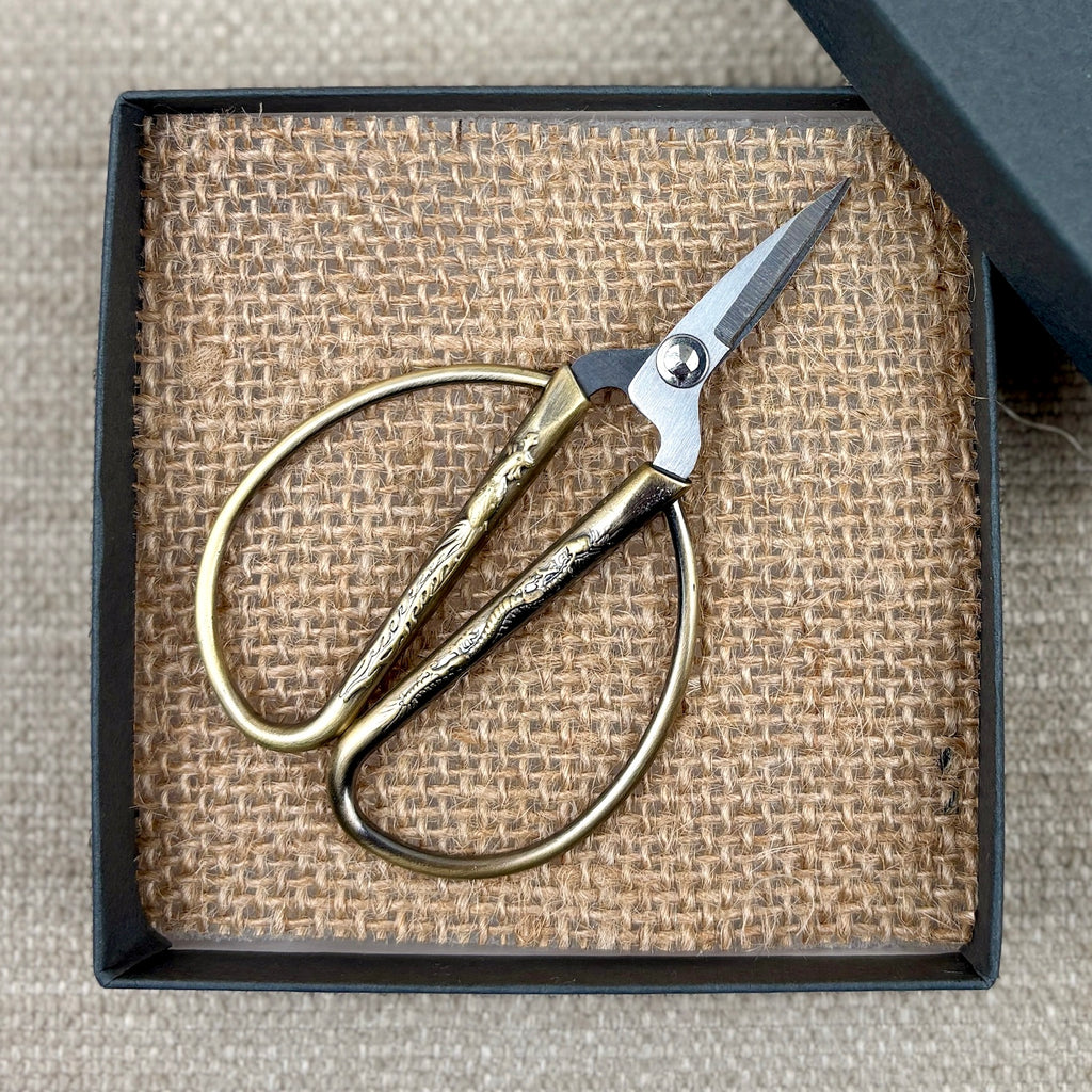 Flower Pattern Vintage Sewing Scissors - Stainless Steel Embroidery Scissors, Gold Handle, 4.3"