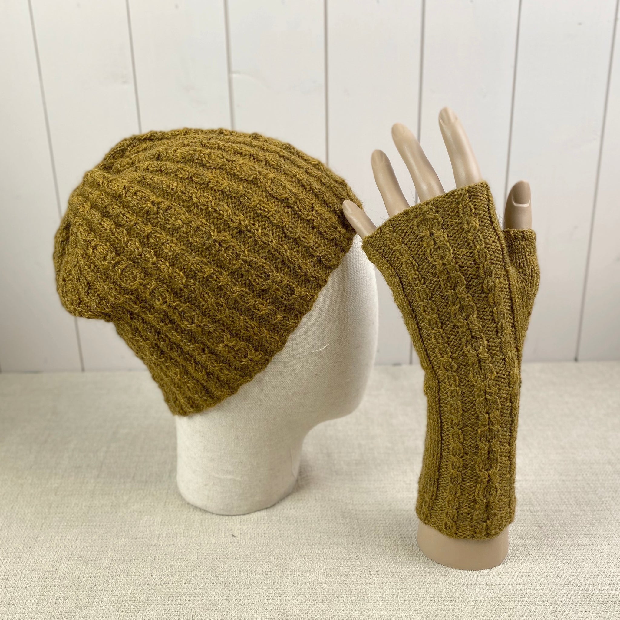 Cable Design Hat & Handwarmers Gift Bag