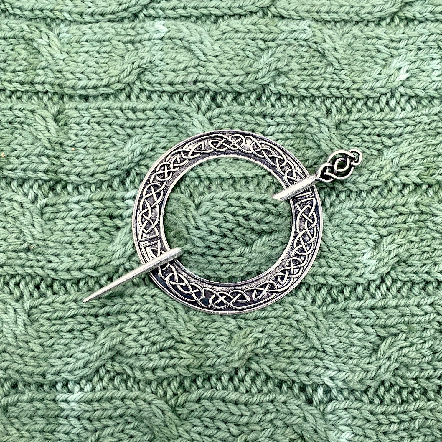 Celtic Knots Large Circular Shawl Pin