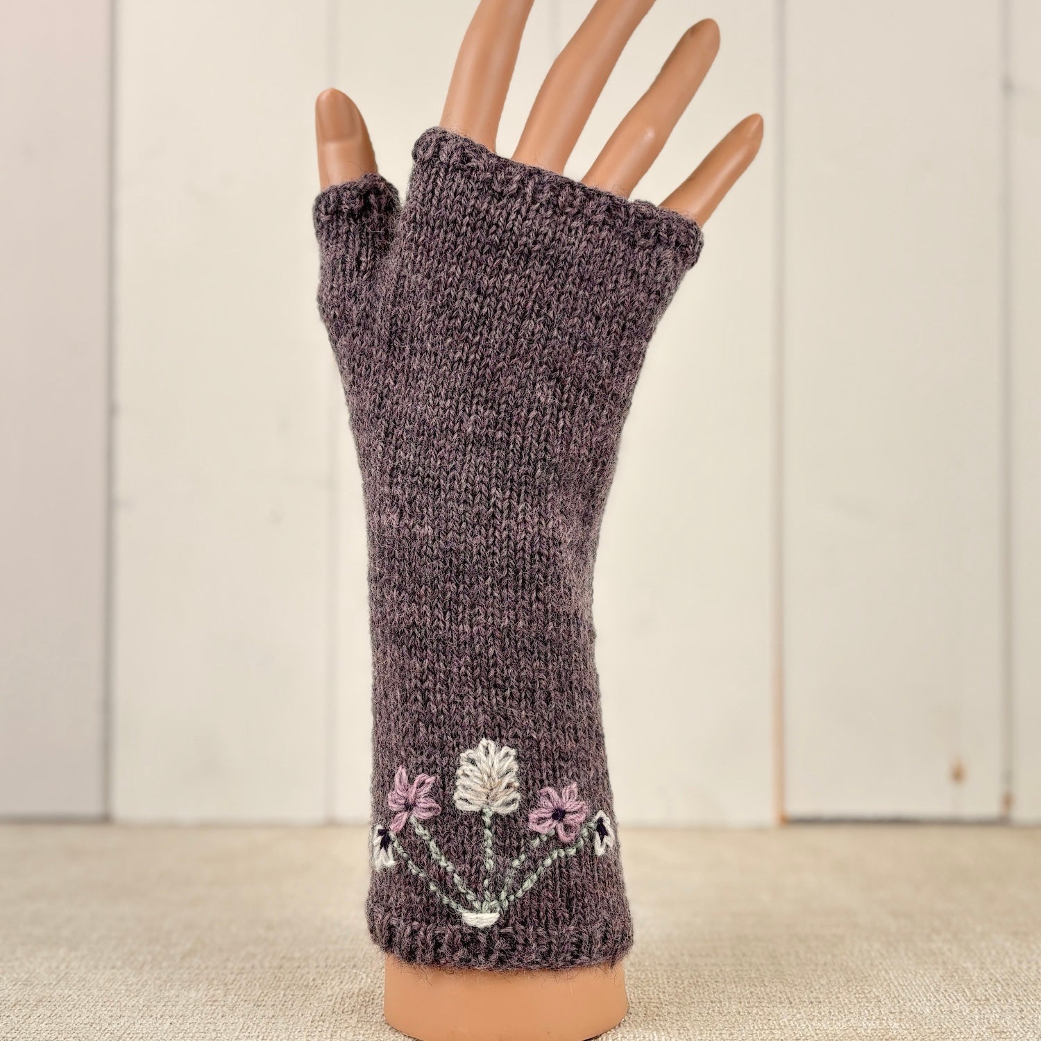 'Flora' Handwarmers (knit flat or in the round)