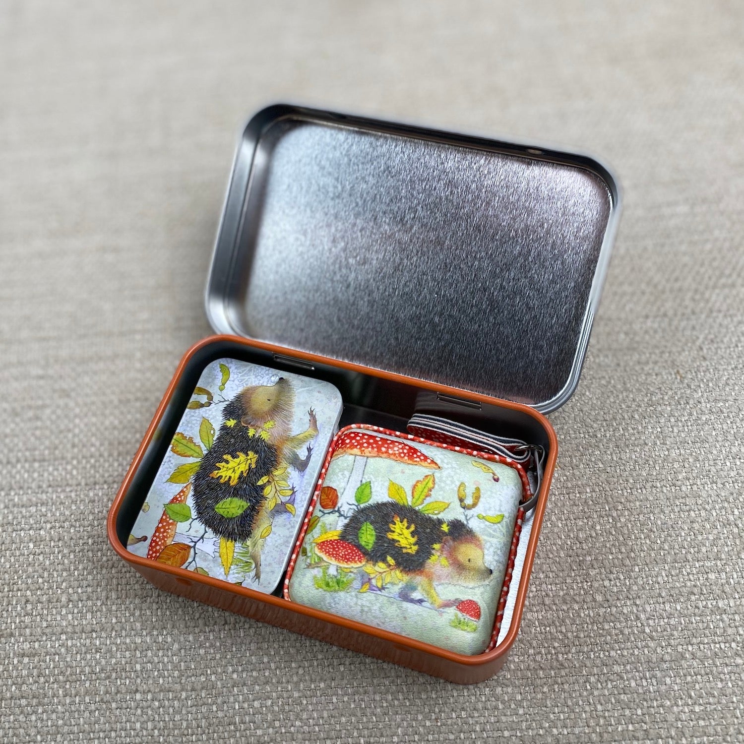 Tape Measure & Stitch Markers in a Tin Gift Set