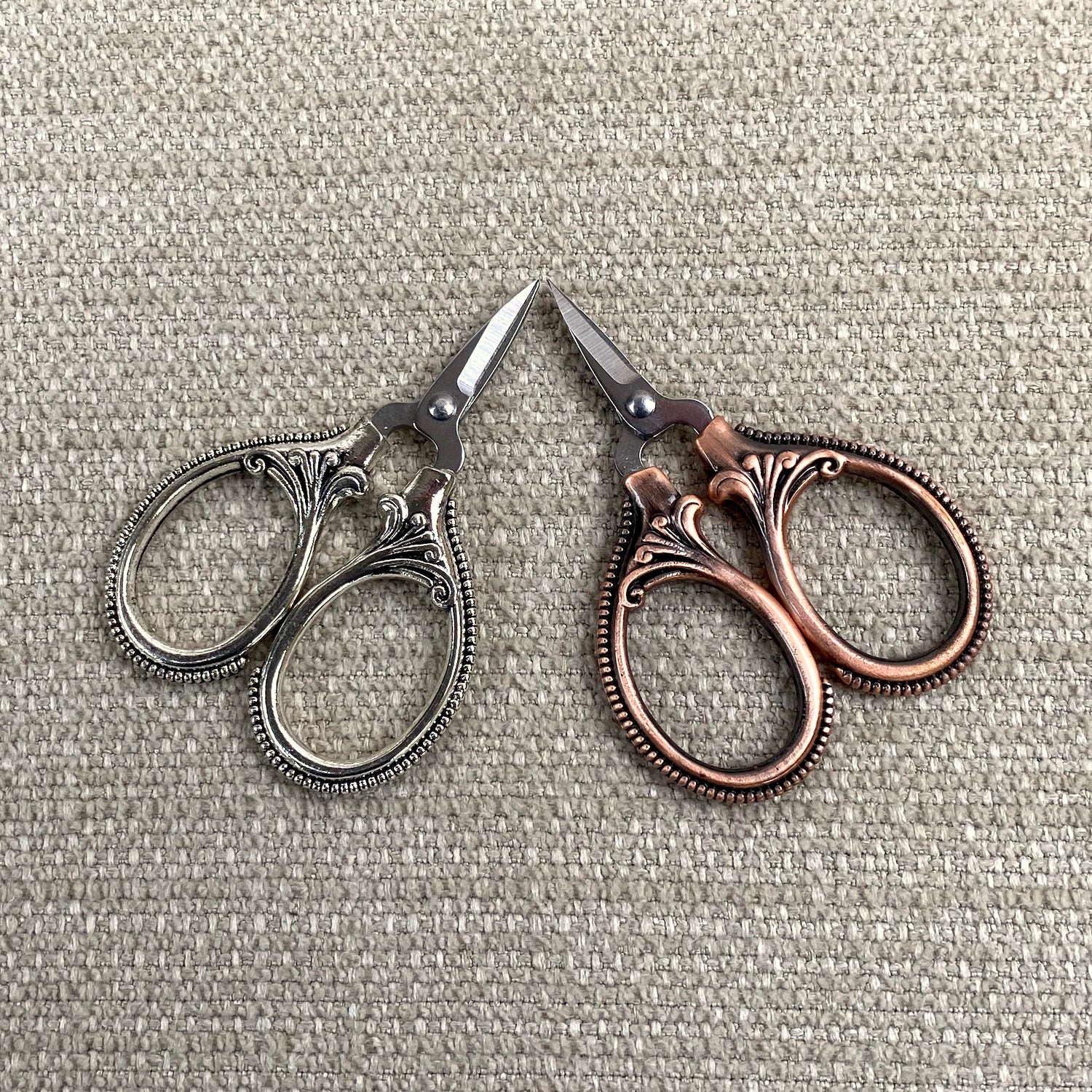 Mini Vintage Style Scissors