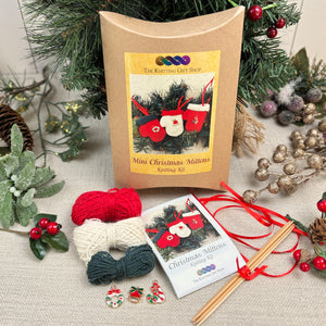 Mini Christmas Mittens Decoration Knitting Kit