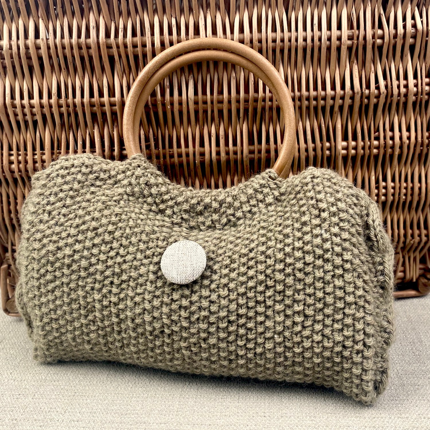 Moss Stitch & Cable Handbag Knitting Kit