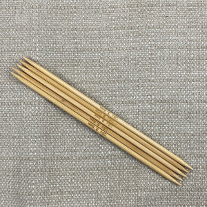 _Needle sizes: DPNs 3mm 3.25mm