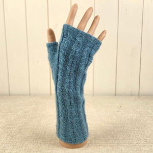 Cable Design Handwarmers Knitting Kit