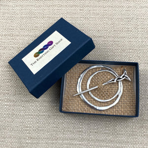 Metal Circles Shawl Pin