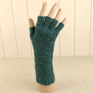 Half Finger Cable Gloves Knitting Kit