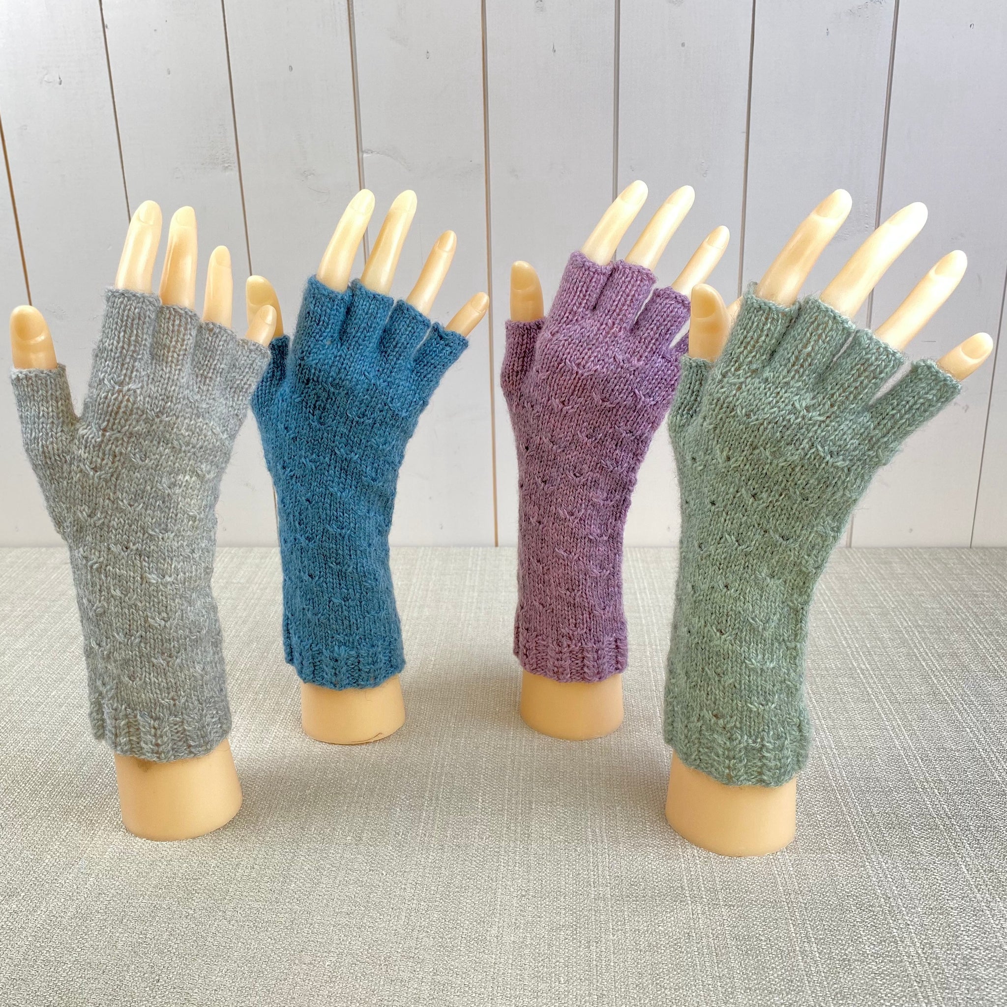 Half Finger Cable Gloves Knitting Kit