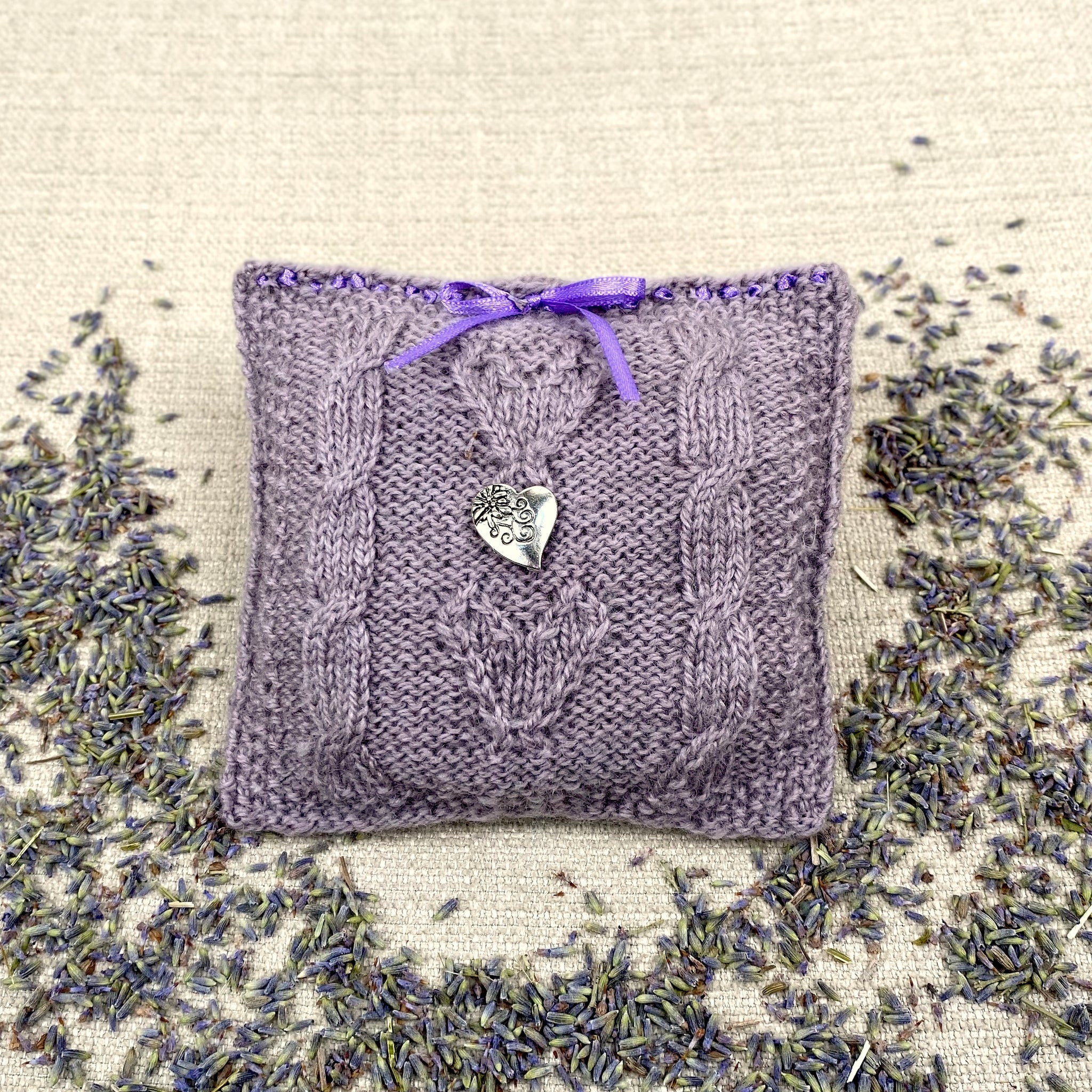 Lavender Cushion Knitting Kit (with complimentary bottle of lavender essential oil)