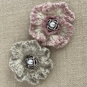Vintage Flower Brooch Knitting Kit